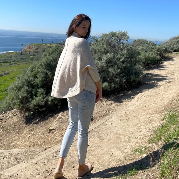 Loft Sweater Poncho Style High Neck - Picture 7 of 8